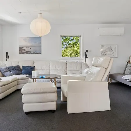 Feriehus Omund - 600m To The Fjord By Interhome